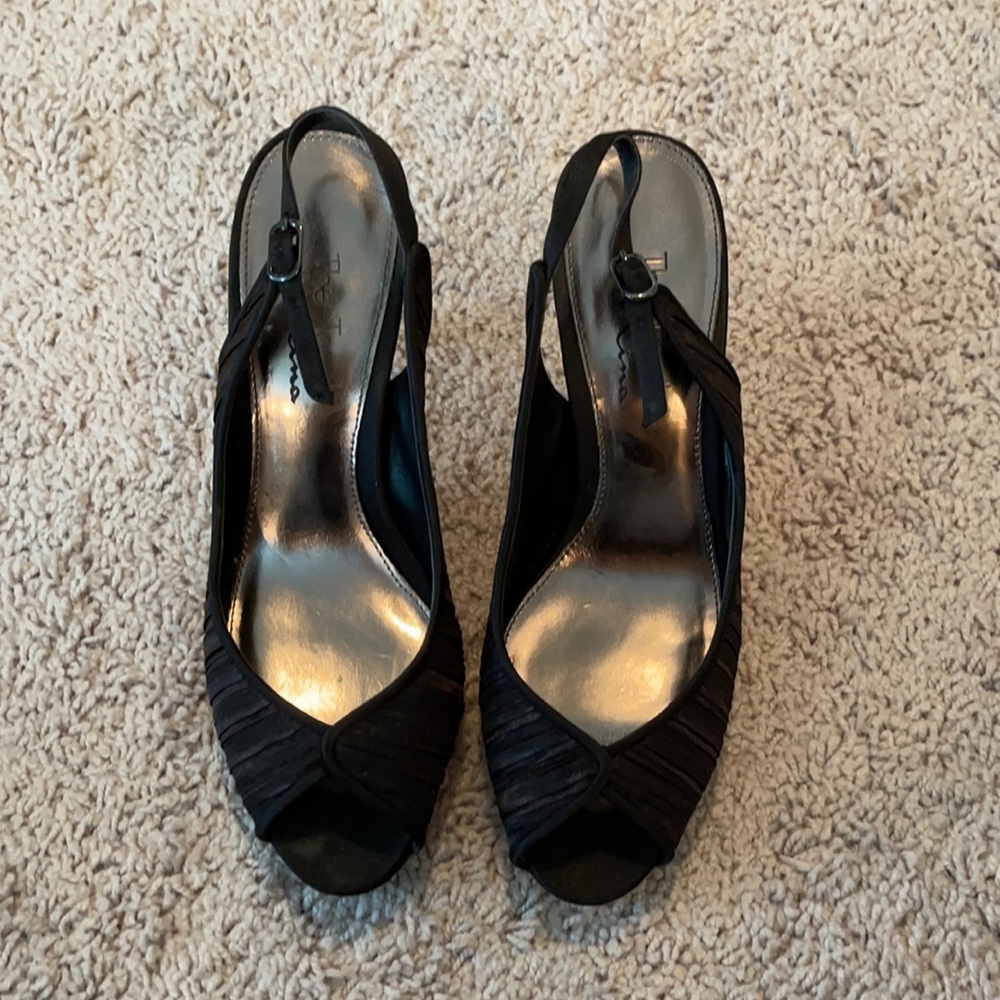 Touch of Nina Black Pleated Satin Heels (7.5)